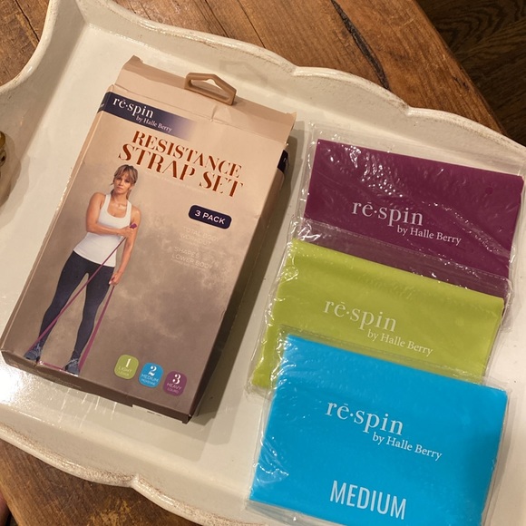 NEW re-spin by Halle Berry Resistance Strap Set 3 Pack - Picture 1 of 9